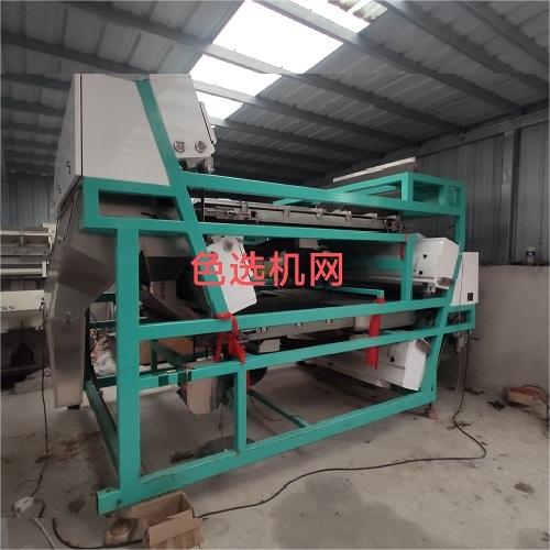 刚出售的二手履带色选机